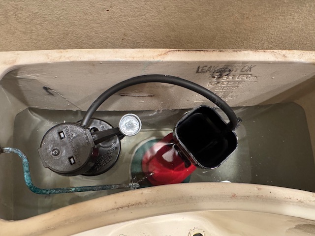 Golden Pipes Plumbing Completes Expert Toilet Tank Rebuild in Hinsdale, IL